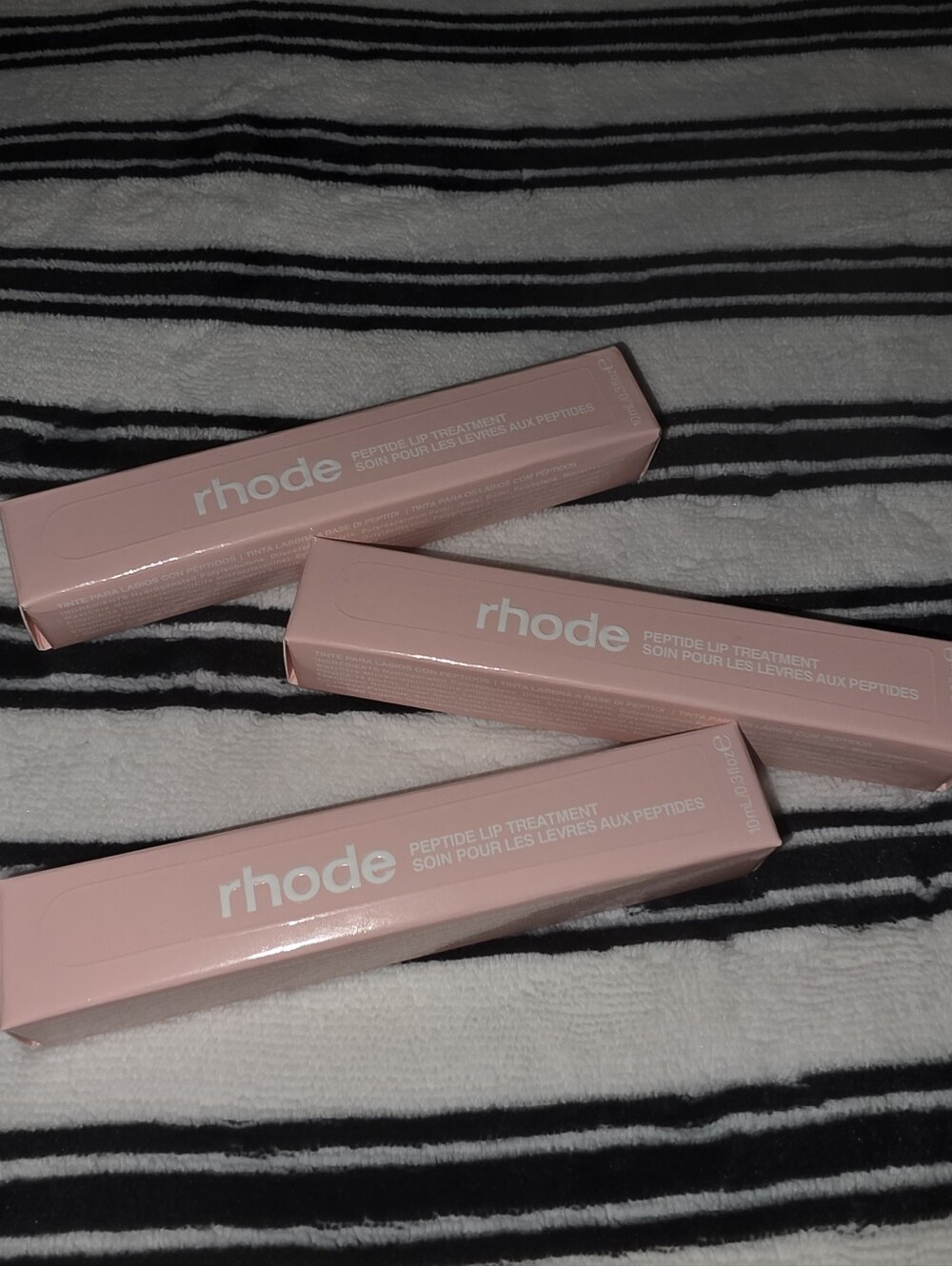 Rhode Peptide Lip Treatment In Vanilla Cake
